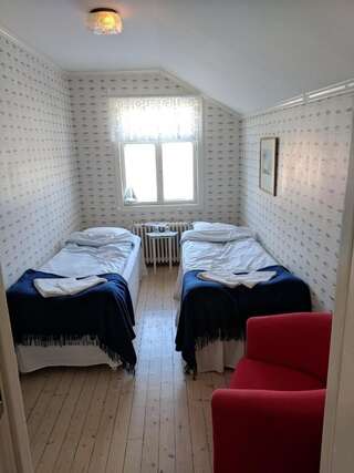 Отели типа «постель и завтрак» Amalia Lemland Небольшой двухместный номер с 2 отдельными кроватями и общей ванной комнатой-2